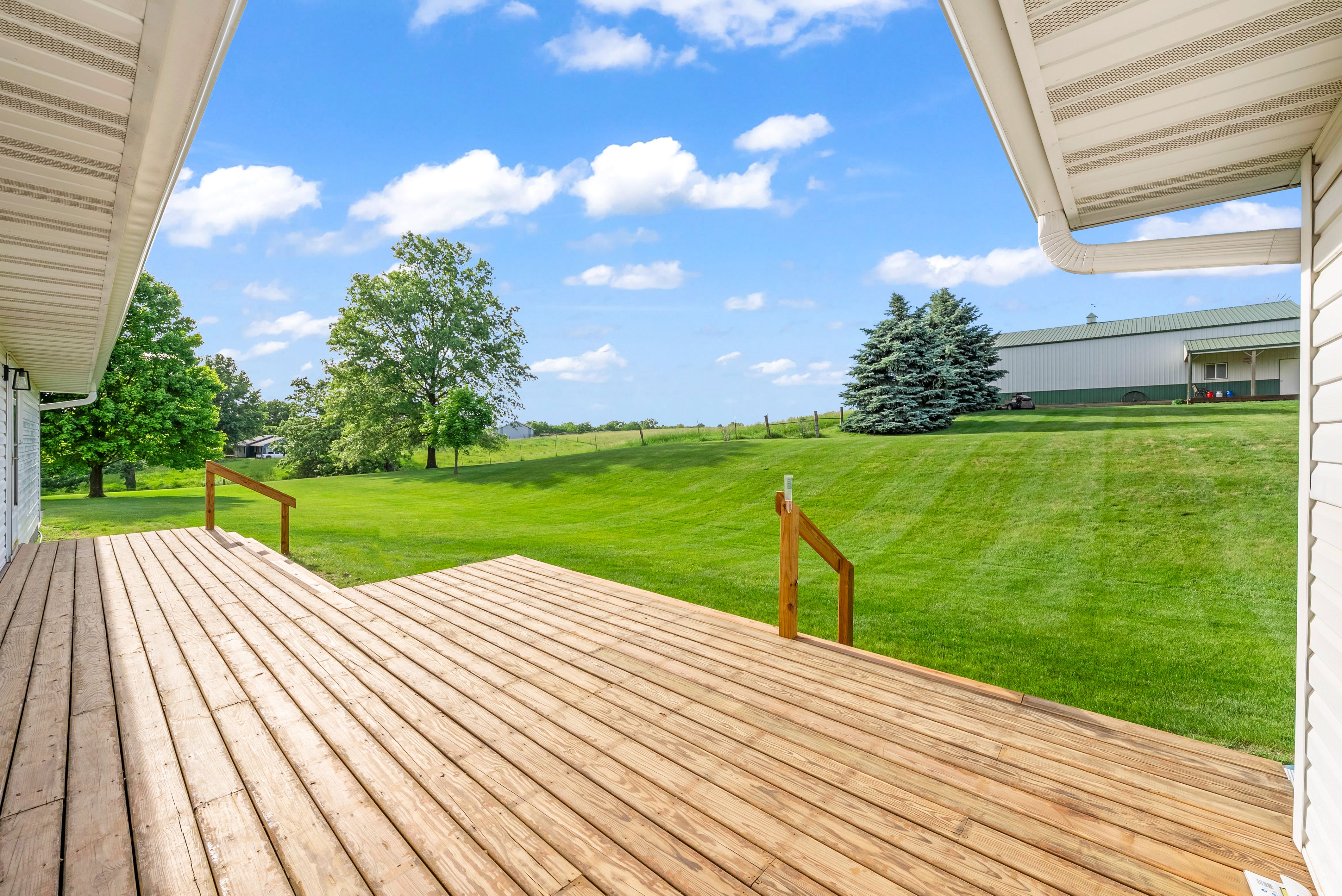 Listing Photo: 15329 Kennedy St, Indianola, IA 50125-34